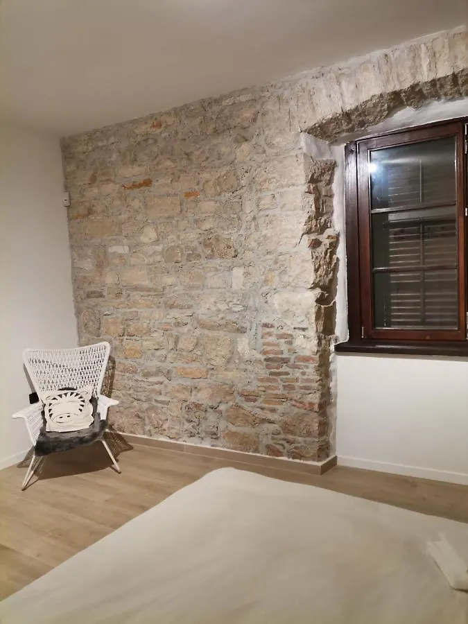 Apartvilla Castropola 0*, Pula