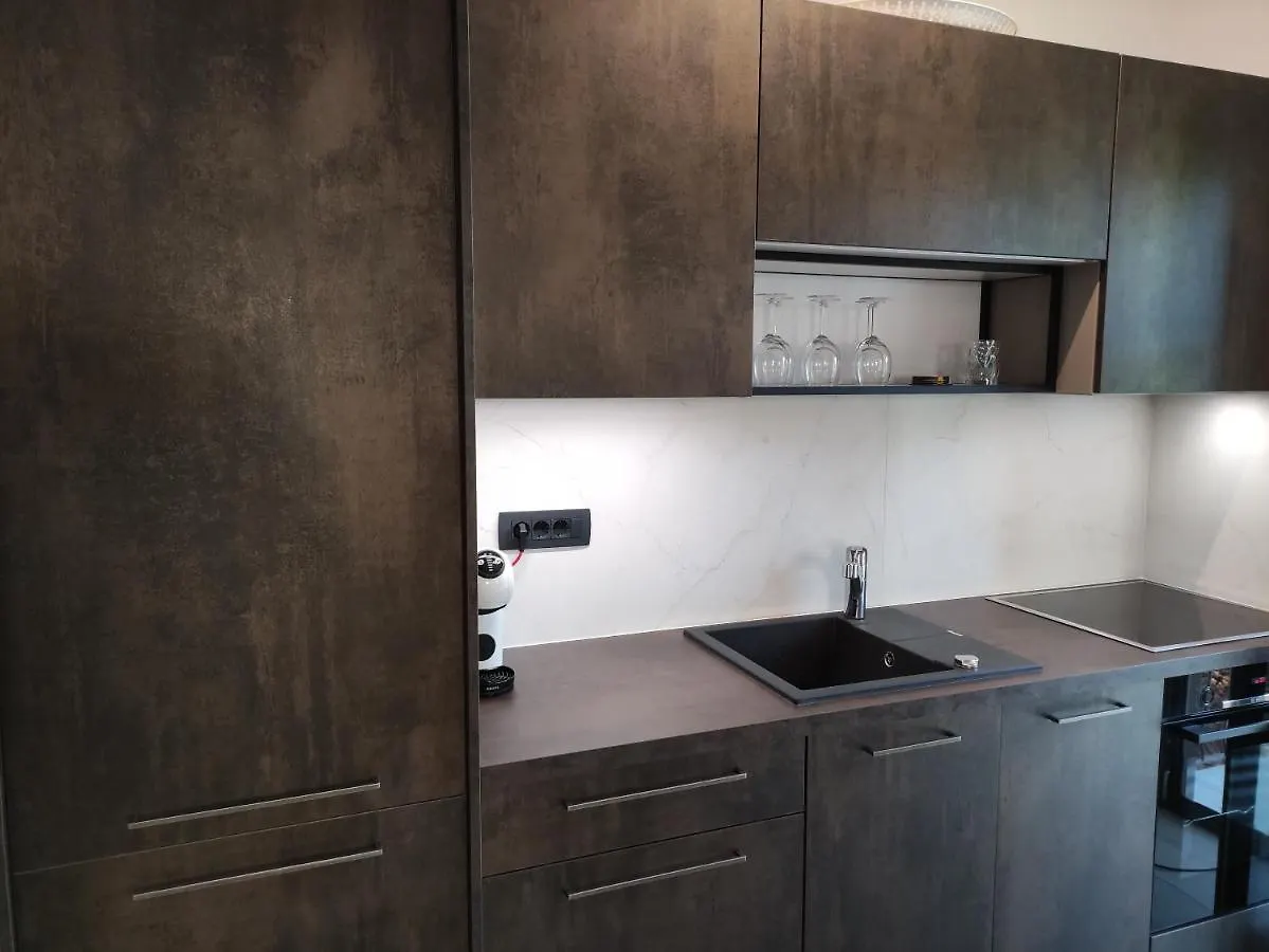 아파트 Apartvilla Castropola