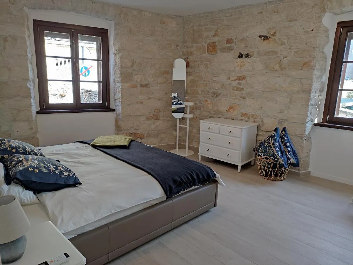 아파트 Apartvilla Castropola