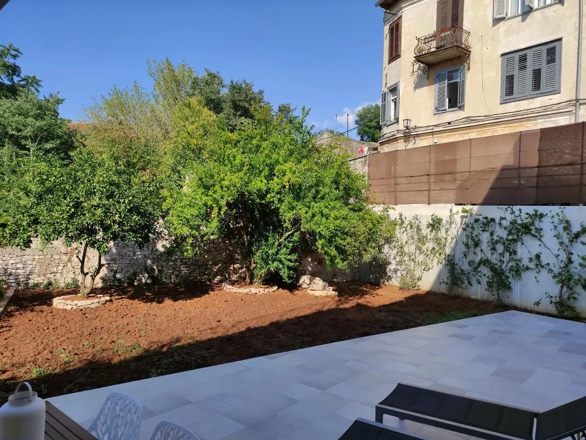 Apartvilla Castropola 아파트