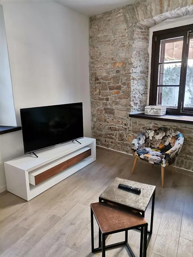 아파트 Apartvilla Castropola